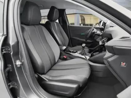 Photo 8 Peugeot 208  PureTech 100 S&S BVM6 Allure Pack