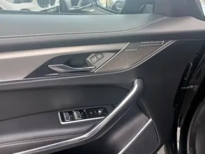 Photo 43 Jaguar F-Pace 2.0 - P400E PHEV AWD BVA8