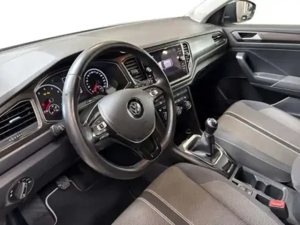 Photo 8 Volkswagen T-roc 1.0 TSI 115 Start/Stop BVM6 Lounge
