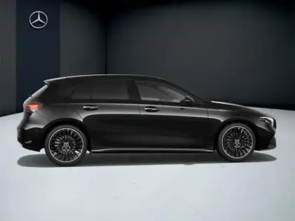 Photo 16 Mercedes Classe A 200 AMG Line