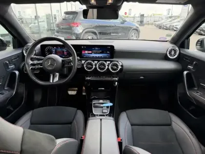 Photo 25 Mercedes Classe A 200 AMG Line