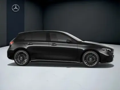 Photo 15 Mercedes Classe A 200 AMG Line