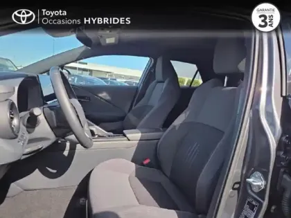 Photo 10 Toyota C-HR  1.8 Hybride 140ch Design MY25