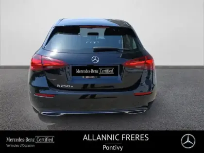 Photo 5 Mercedes Classe A  250 e 163+109ch Progressive Line 8G-DCT
