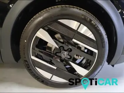 Photo 9 Peugeot 408  Hybrid 145ch GT e-DCS6