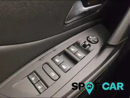 Photo 12 Peugeot 308  e- 156ch batterie 55 kWh GT Exclusive