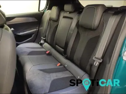 Photo 10 Peugeot 308  e- 156ch batterie 55 kWh GT Exclusive