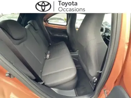 Photo 14 Toyota Aygo  X 116h Graphic