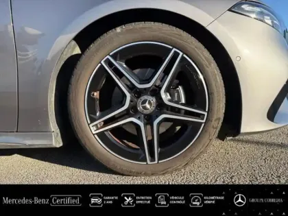 Photo 12 Mercedes Classe A  180 136ch AMG Line 7G-DCT