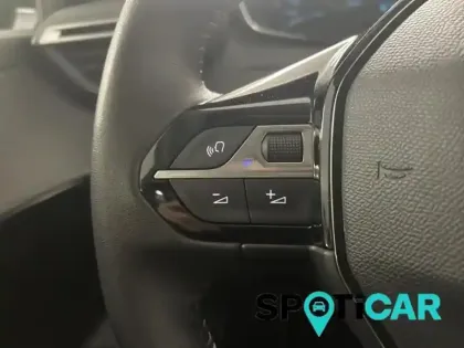 Photo 10 Peugeot 208  e- 136ch Like
