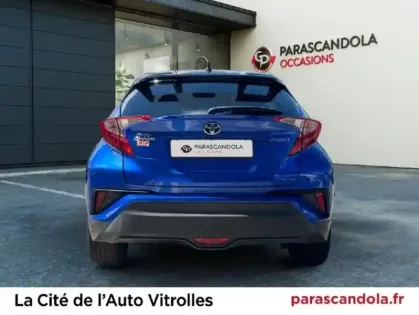 Photo 18 Toyota C-HR  122h Graphic 2WD E-CVT