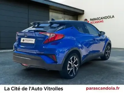Photo 19 Toyota C-HR  122h Graphic 2WD E-CVT