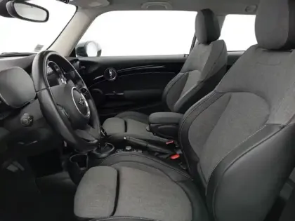 Photo 9 Mini Mini  Cooper 136ch  Edition Camden BVA7