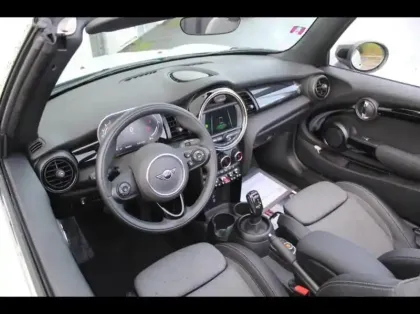 Photo 5 Mini Mini Cabrio Cooper 136ch Edition Greenwich BVA7 Euro6d-T