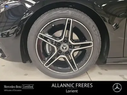 Photo 12 Mercedes Classe A  200 d 150ch AMG Line 8G-DCT