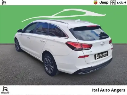 Photo 6 Hyundai I30  SW 1.0 T-GDi 120ch Hybrid 48V Creative DCT-7