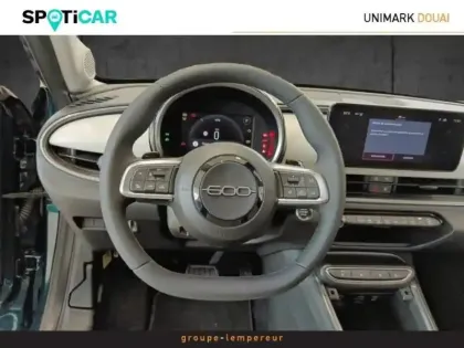 Photo 11 Fiat 600  1.2 Hybrid Turbo 145ch La Prima eDCT6