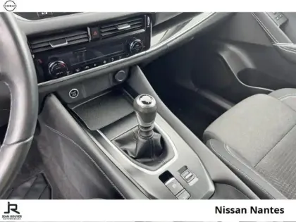 Photo 5 Nissan Qashqai  1.3 Mild Hybrid 140ch N-Connecta 2022