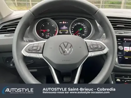Photo 14 Volkswagen Tiguan  2.0 TDI 150ch Life Plus DSG7