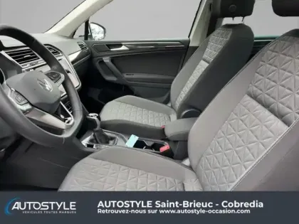 Photo 12 Volkswagen Tiguan  2.0 TDI 150ch Life Plus DSG7