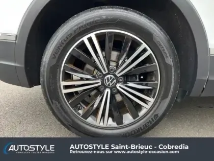 Photo 8 Volkswagen Tiguan  2.0 TDI 150ch Life Plus DSG7