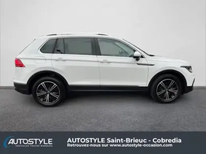 Photo 7 Volkswagen Tiguan  2.0 TDI 150ch Life Plus DSG7