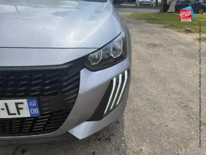 Photo 12 Peugeot 208  e- 156ch 54 kWh Style