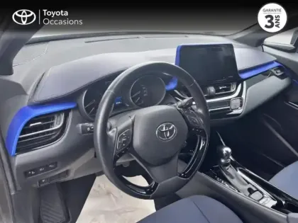 Photo 9 Toyota C-HR  122h Graphic 2WD E-CVT