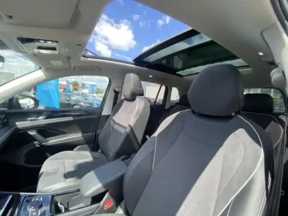 Photo 8 Volkswagen Tiguan  1.5 eHybrid 204ch Elegance DSG6