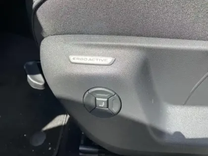Photo 7 Volkswagen Tiguan  1.5 eHybrid 204ch Elegance DSG6