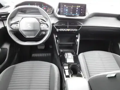 Photo 5 Peugeot 208  Electrique 50 kWh 136ch