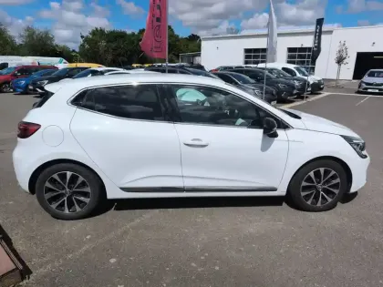 Photo 5 Renault Clio  E-Tech full hybrid 145