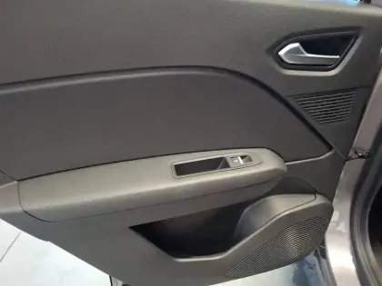 Photo 20 Renault Captur  TCe 155 EDC FAP