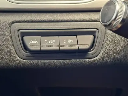 Photo 36 Renault Captur  TCe 155 EDC FAP