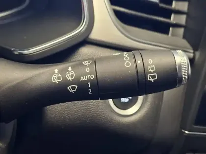 Photo 38 Renault Captur  TCe 155 EDC FAP