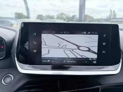 Photo 16 Peugeot 2008  PureTech 100 S&S BVM6