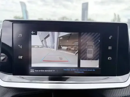Photo 26 Peugeot 2008  PureTech 100 S&S BVM6