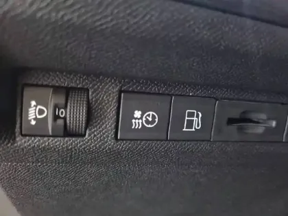 Photo 29 Peugeot 308  PHEV 180 e-EAT8