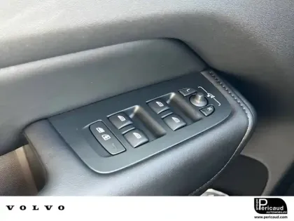 Photo 13 Volvo XC60  T6 AWD Hybride rechargeable 253 ch+145 ch Geartronic 8