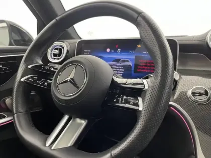 Photo 24 Mercedes GLC  300 de 9G-Tronic 4Matic