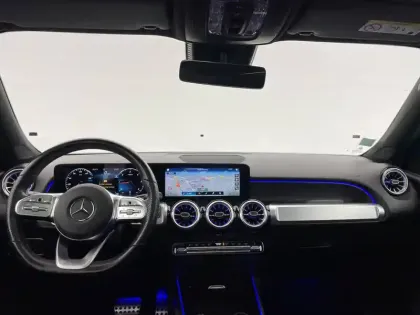 Photo 30 Mercedes GLB  200 d 8G-DCT