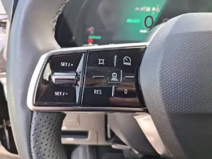 Photo 19 Renault Espace  E-Tech hybrid 200