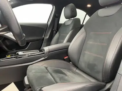 Photo 14 Mercedes Classe A  200 d 8G-DCT