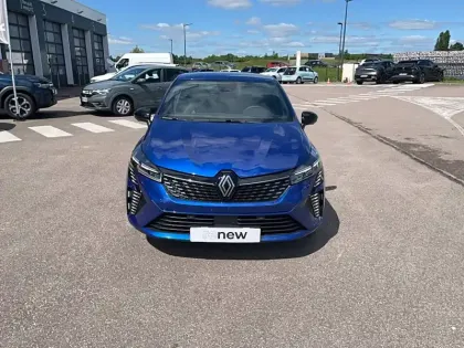 Photo 30 Renault Clio  E-Tech full hybrid 145