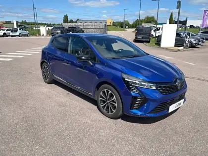 Photo 21 Renault Clio  E-Tech full hybrid 145
