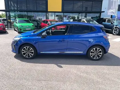 Photo 24 Renault Clio  E-Tech full hybrid 145
