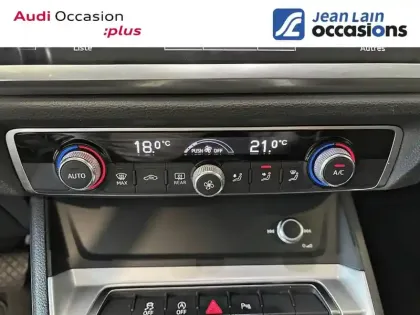 Photo 13 Audi Q3  40 TDI 190 ch S tronic 7 Quattro