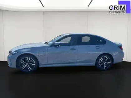Photo 19 BMW Serie 3 330e xDrive 292 ch BVA8