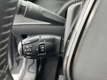 Photo 20 Peugeot 208  Electrique 50 kWh 136ch