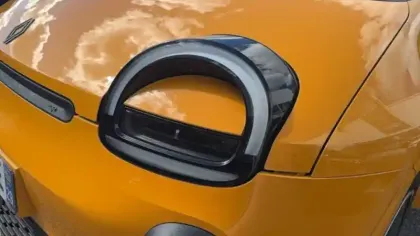 Photo 16 Renault Twingo  E-Tech Electrique 80 ch autonomie urbaine